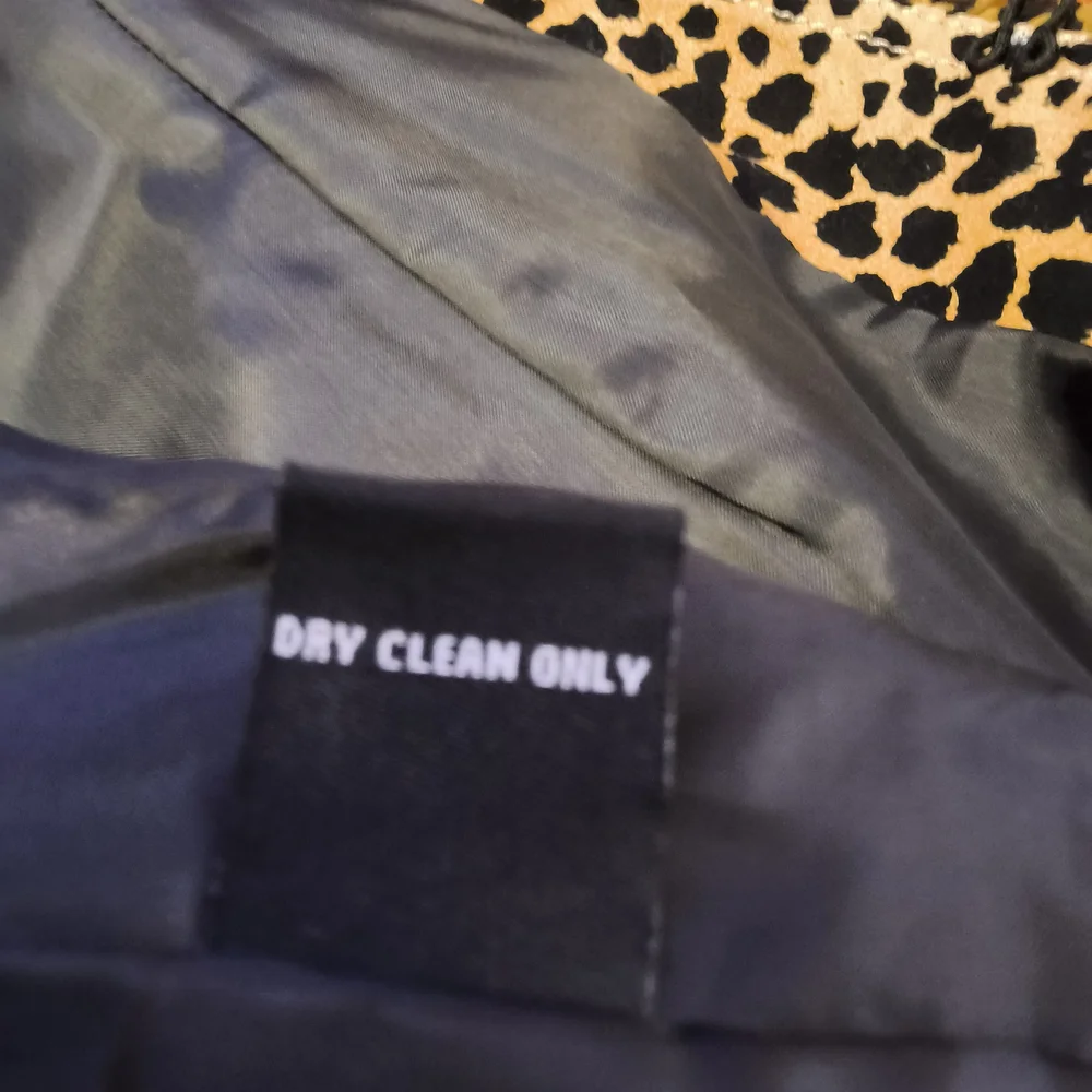 Chic Leopard Print Women's Blazer - Picture 9 of 9